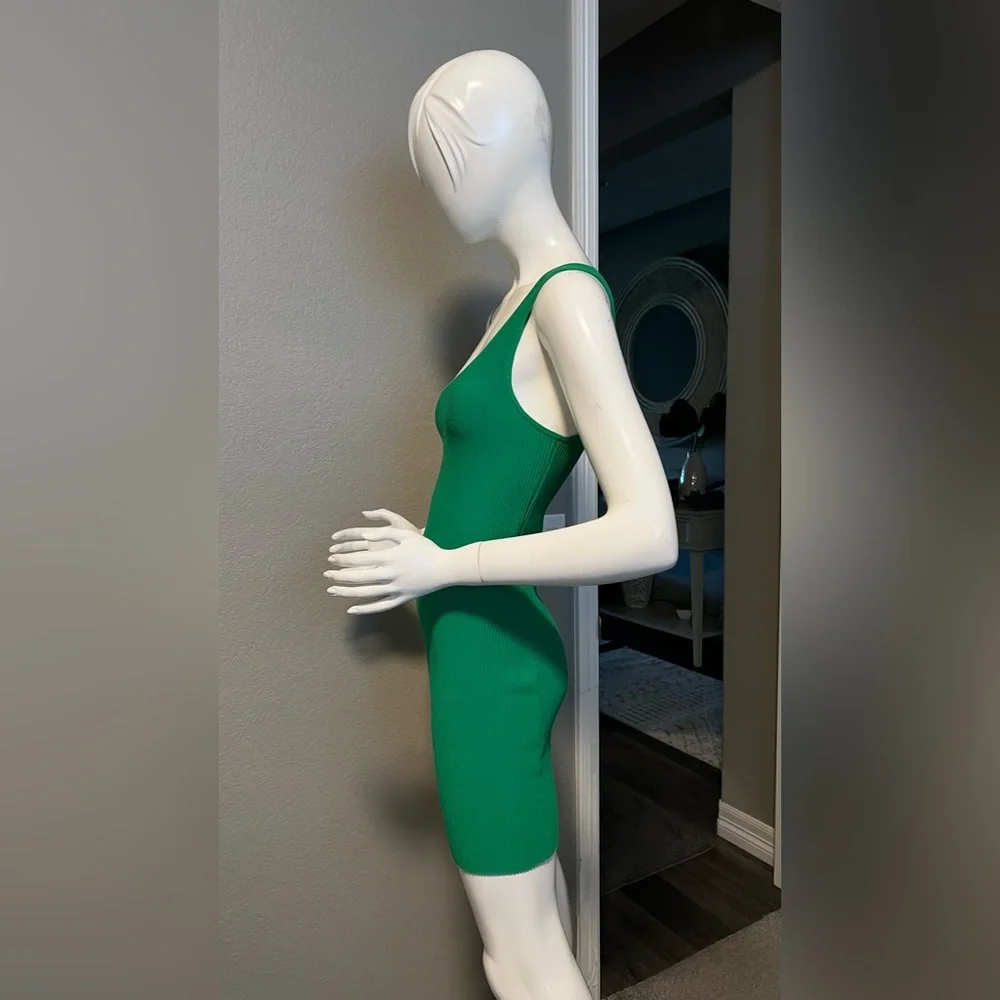 Babaton Vibrant Green One-Shoulder Dress size M - Picture 2 of 9